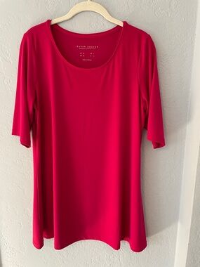 Susan Graver Short Sleeve Scoop Neck Top in Raspberry Pink